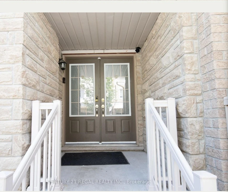 "Deal of Life Time" For rent 3 bed 3 washrooms 1 parking spot - photo 2