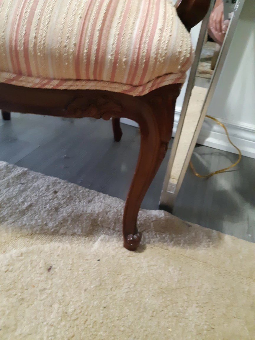 Vintage Accent Chair - photo 3