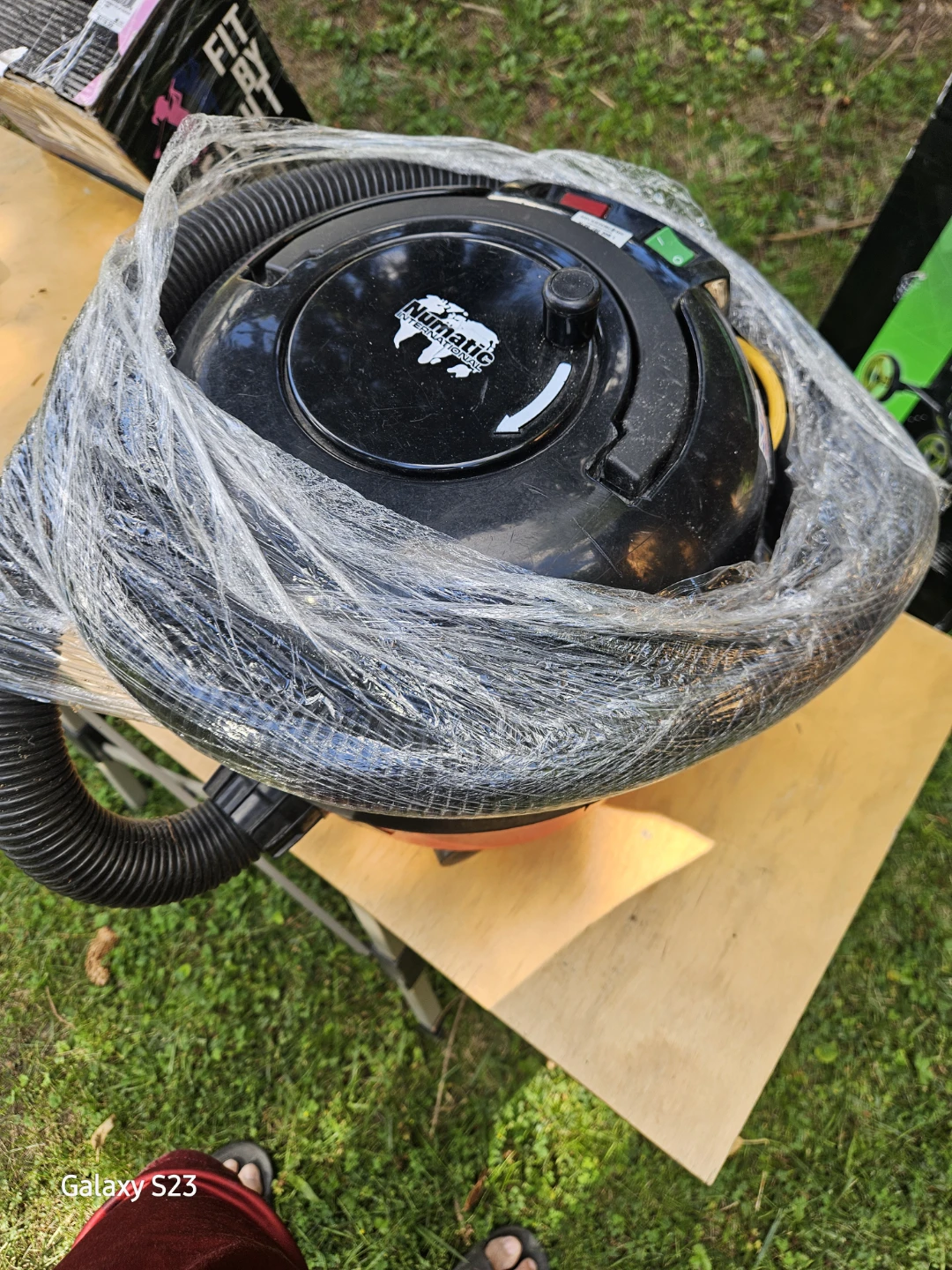 Numatic Henry 200 Vacuum Cleaner - photo 2