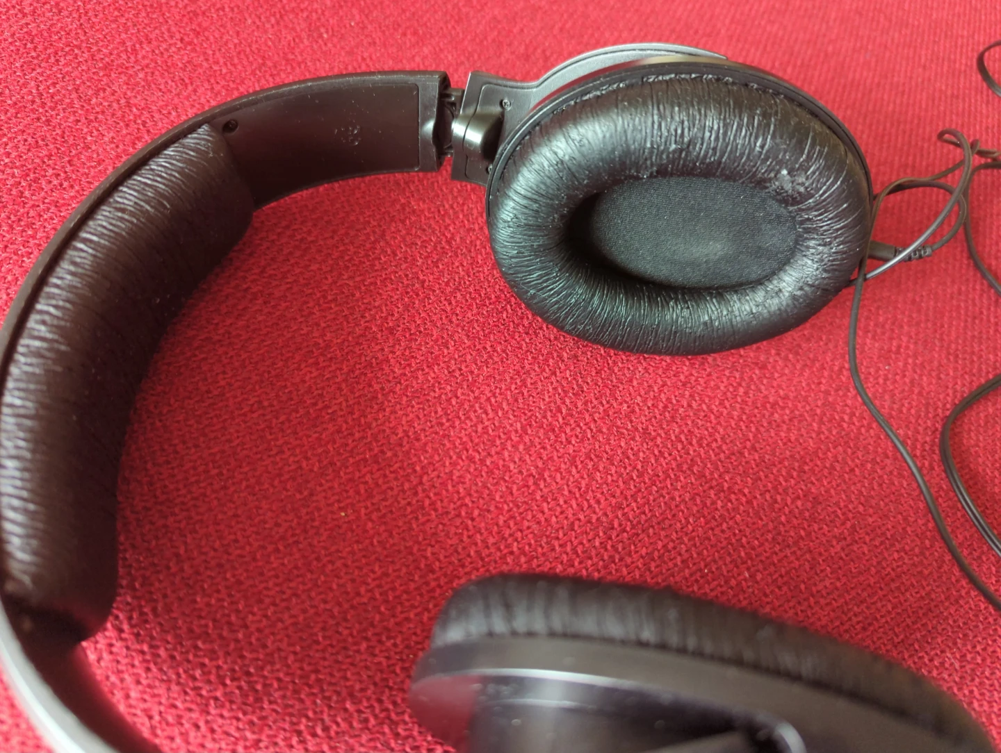 Sennheiser HD 201 Headphones - photo 3