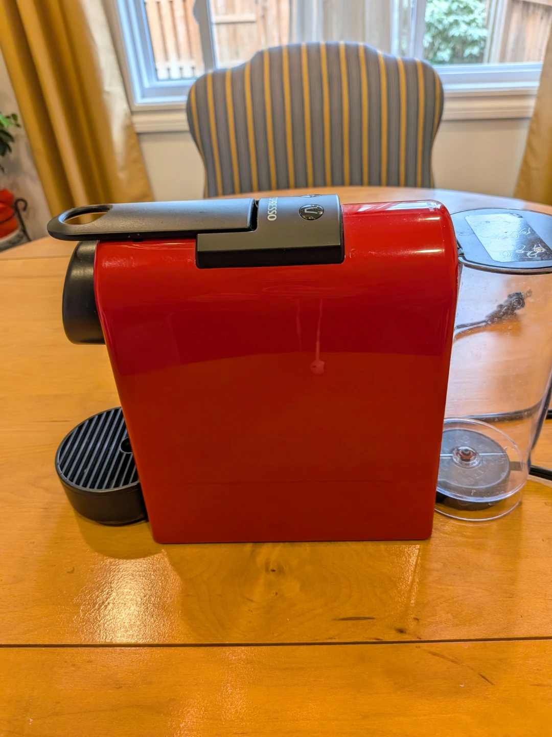 Nespresso Essenza Mini & Aeroccino3 Coffee Machine - photo 2