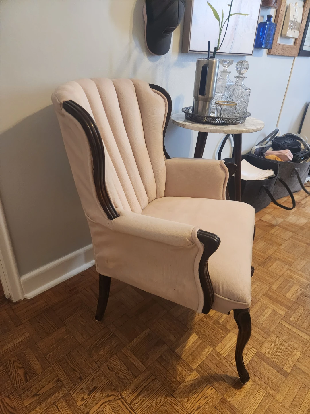 Shell Back Armchair - photo 2