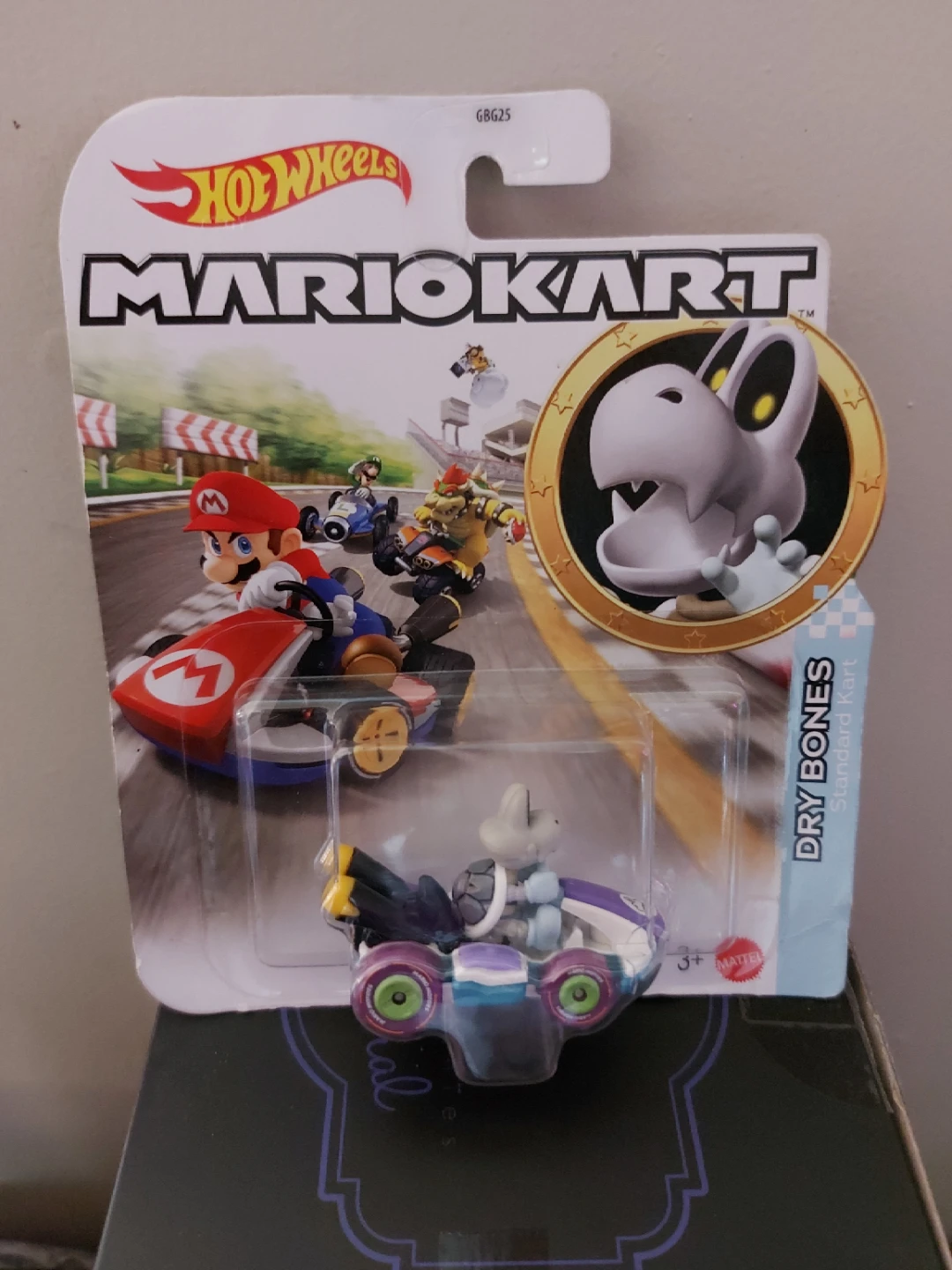 Hot Wheels Mario Kart Dry Bones Standard Kart Toy Car