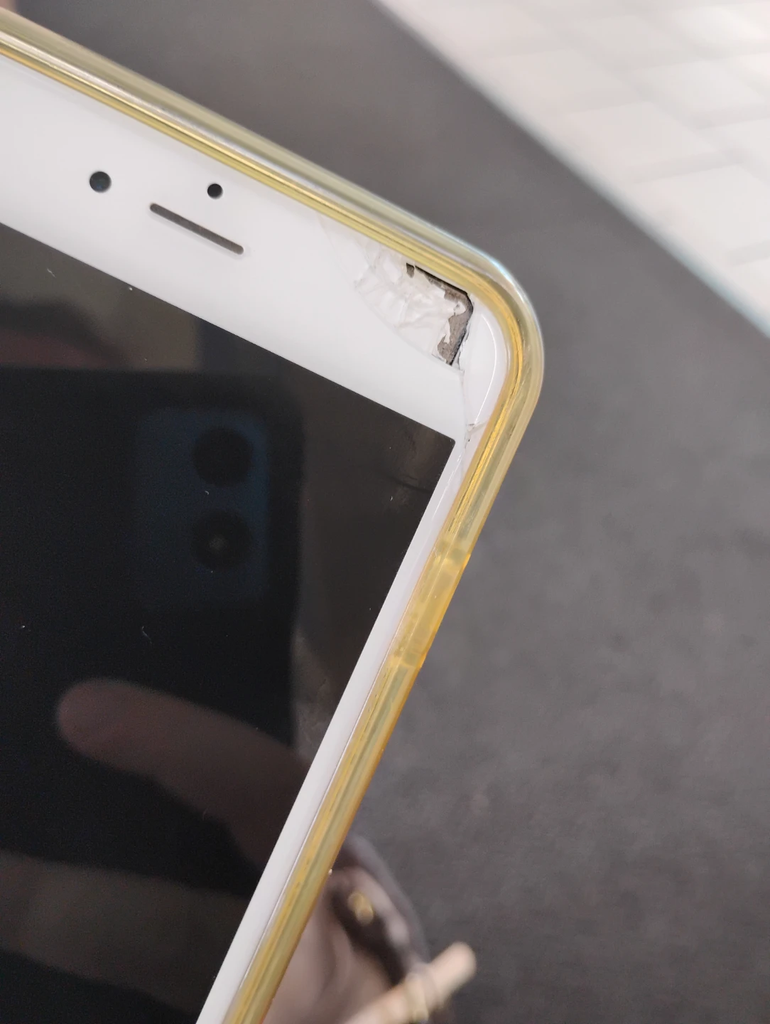 Gold Apple iPhone 6 plus - photo 3