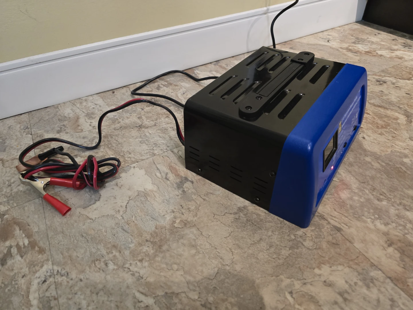 POWER ZONE 2/12/75A Battery Charger/Starter - photo 2