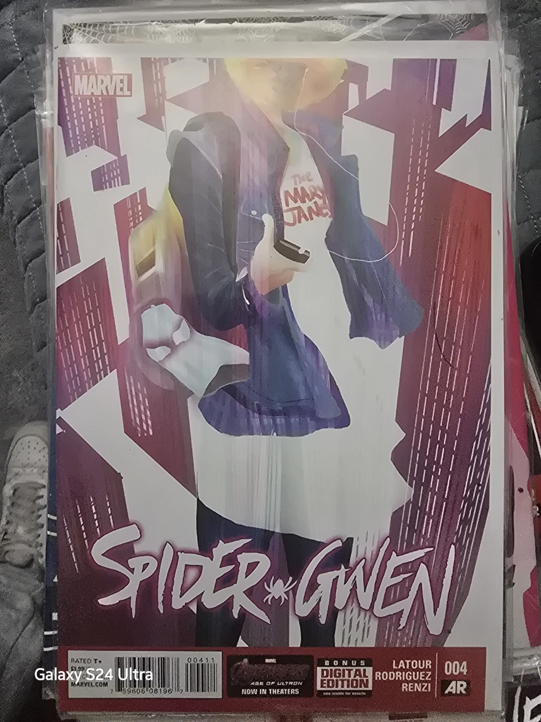 Spider-Gwen #4 Comic Book