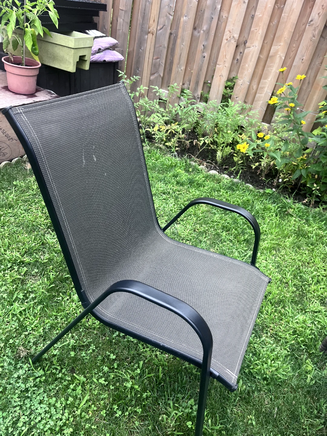 Outdoor patio and chairs set - photo 3