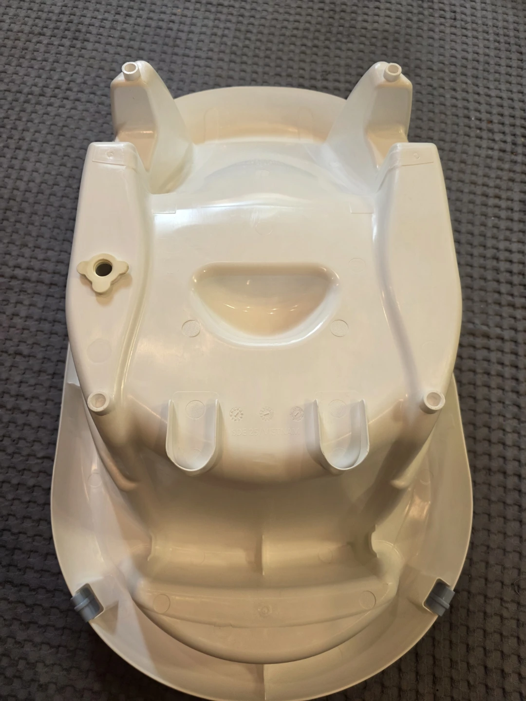 The First Years Baby Bath Tub with Newborn Sling - photo 3