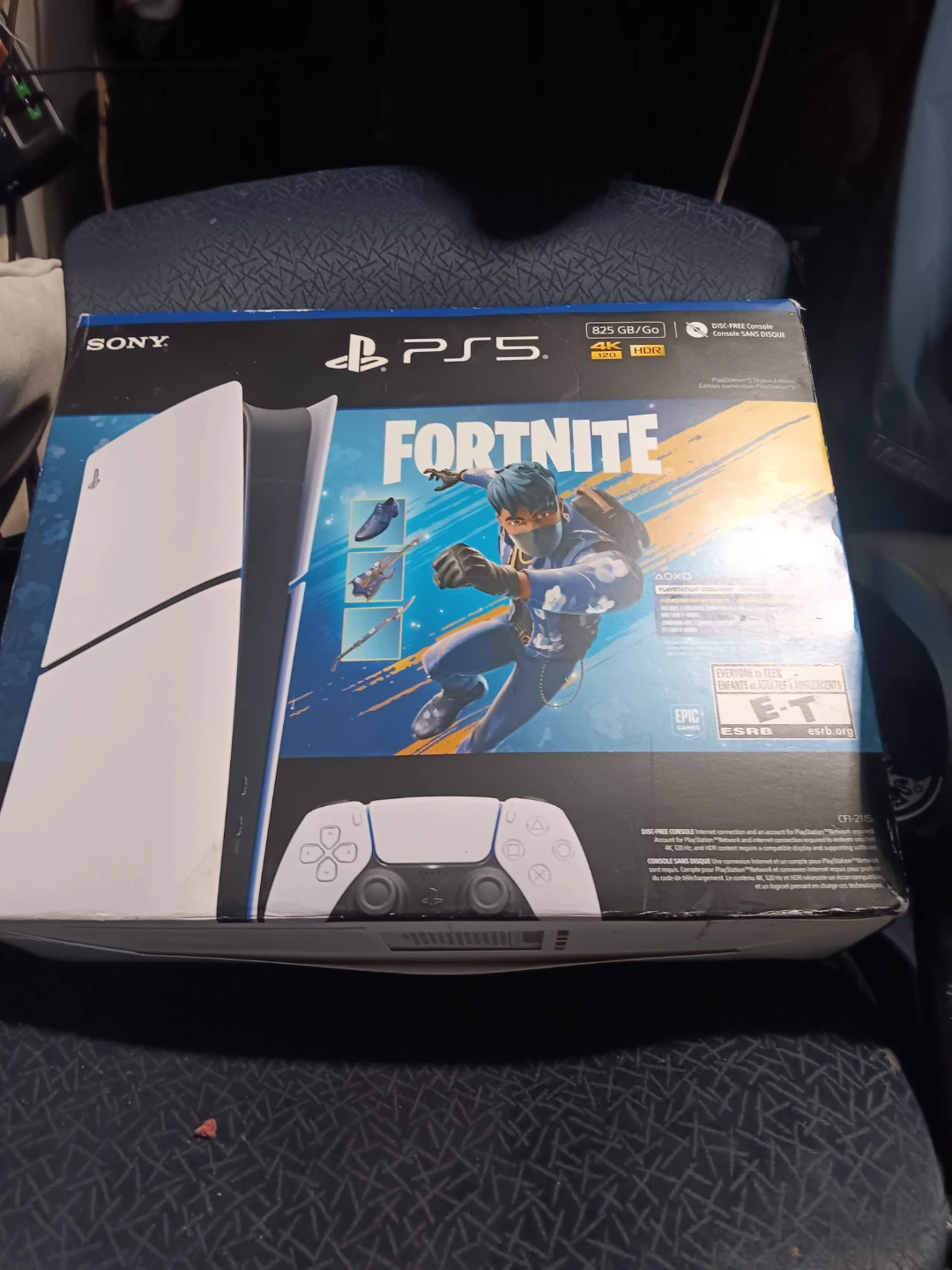 Sony PlayStation 5 Disc-Free Console - Fortnite Edition - photo 2