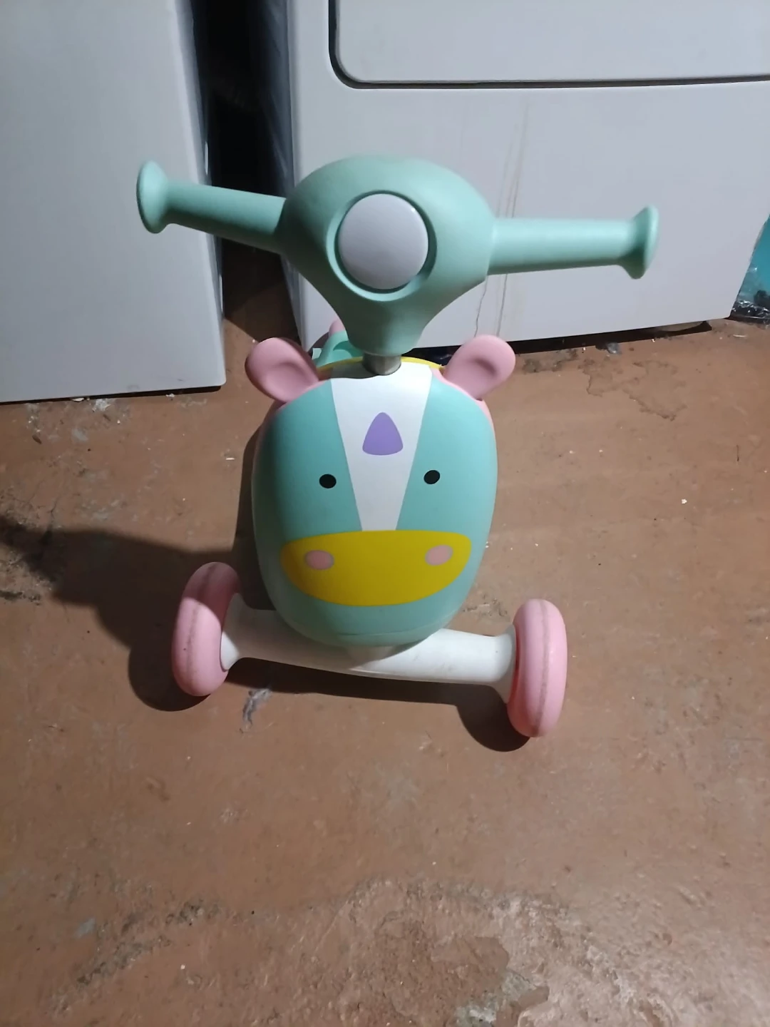 Kids Ride-On Scooter - photo 2