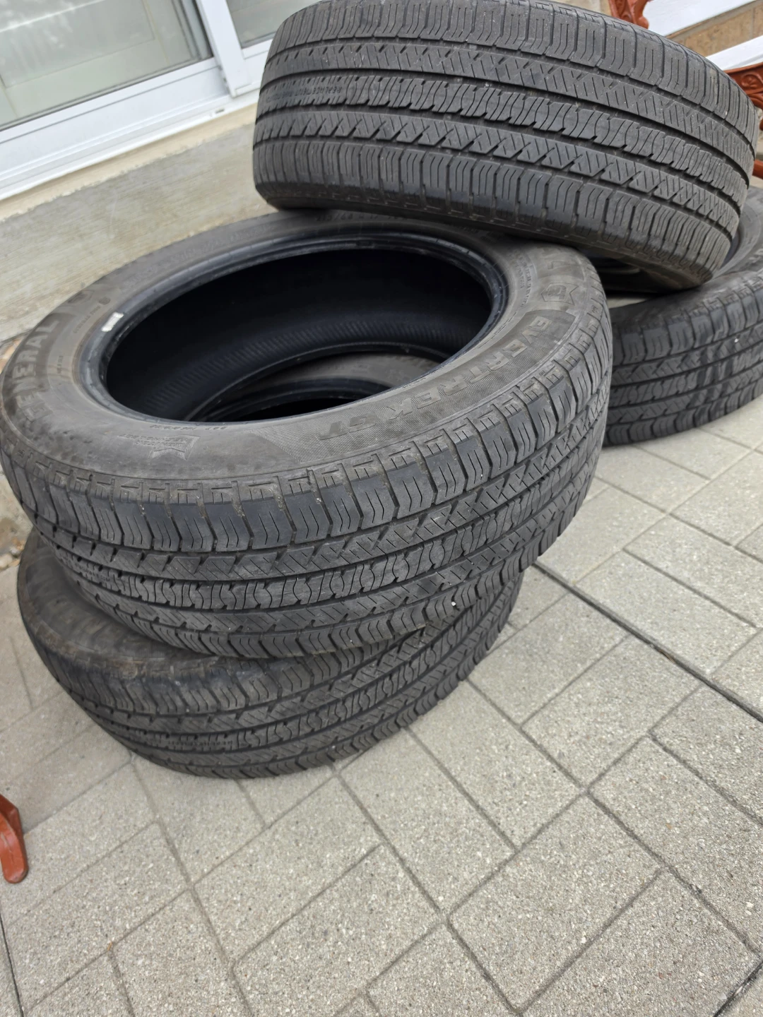 General Evertrek GT Tires (Set of 4) 215 60 17 - photo 2