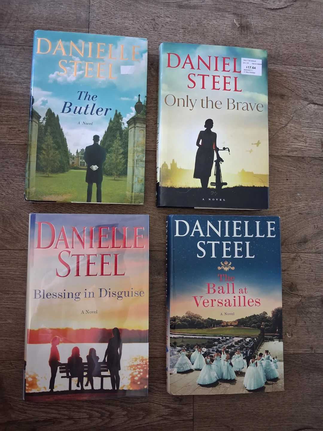 Danielle Steel Hardcovers. $3 each or all for $10