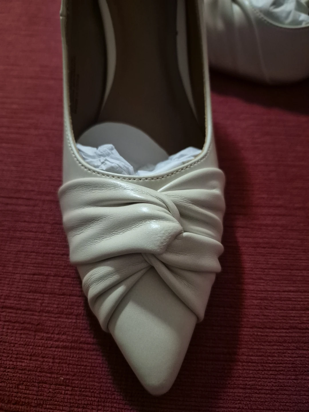 Gabrielle Union creamy colored Knot Heels Size 8.5 - photo 2