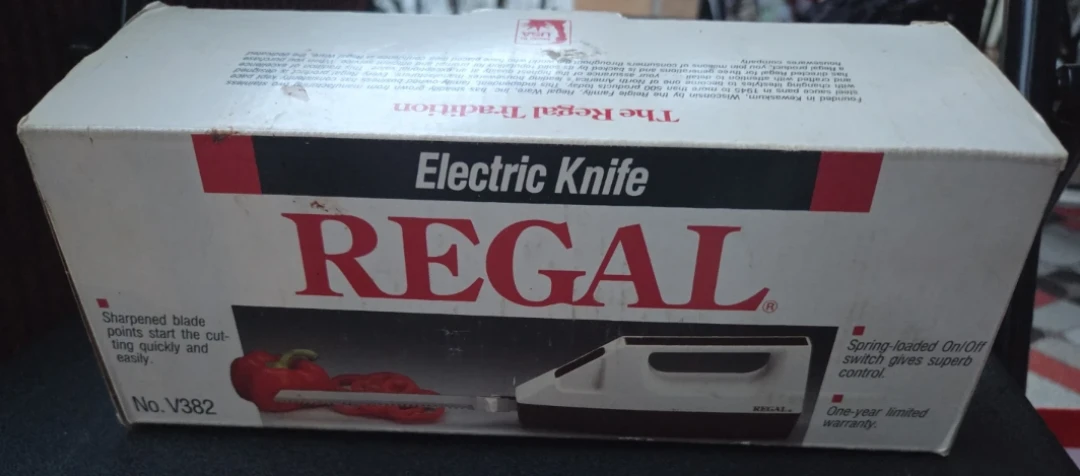 Regal Electric Knife Model V382