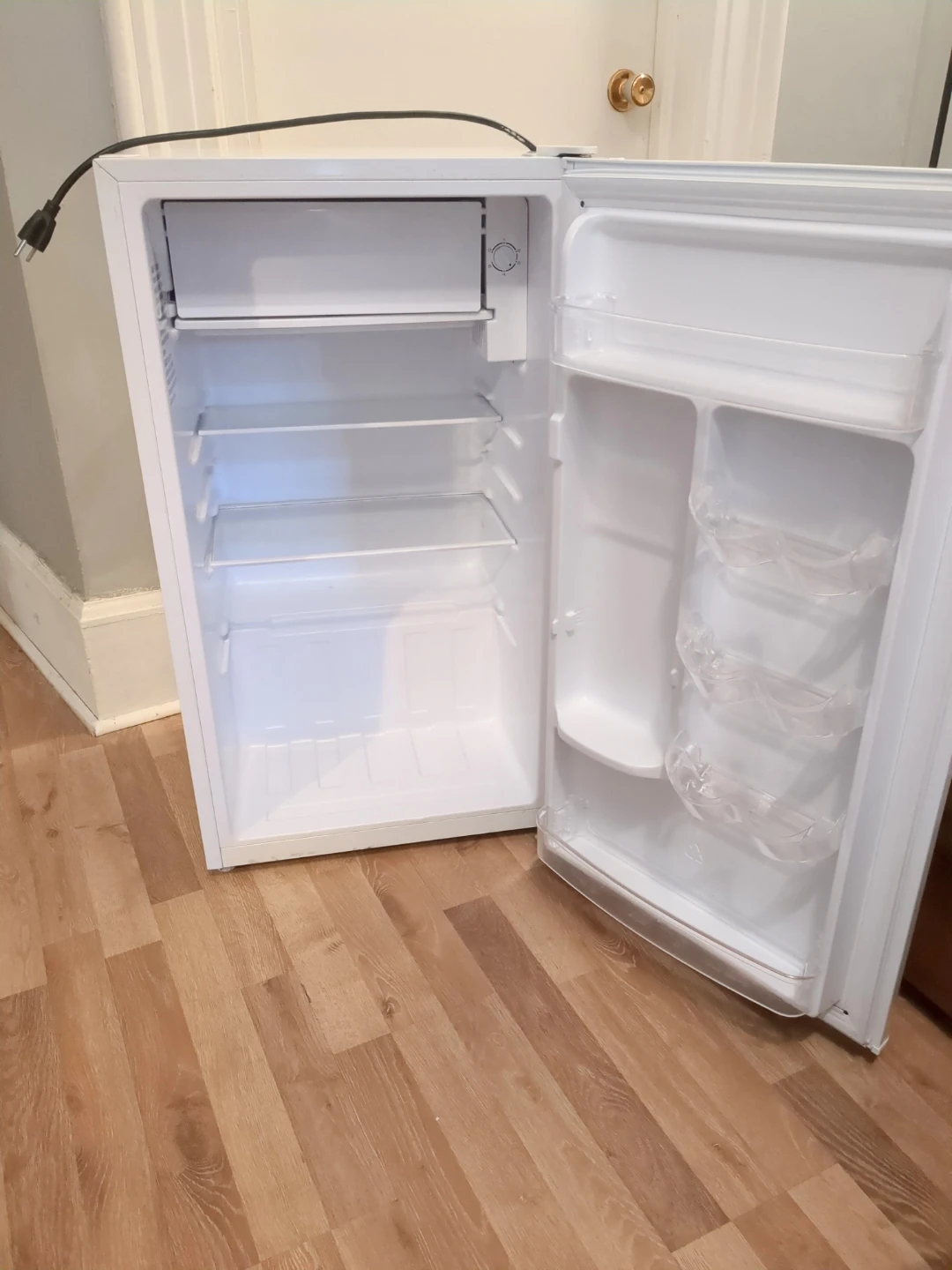 Hamilton Beach Mini Fridge - Energy Star