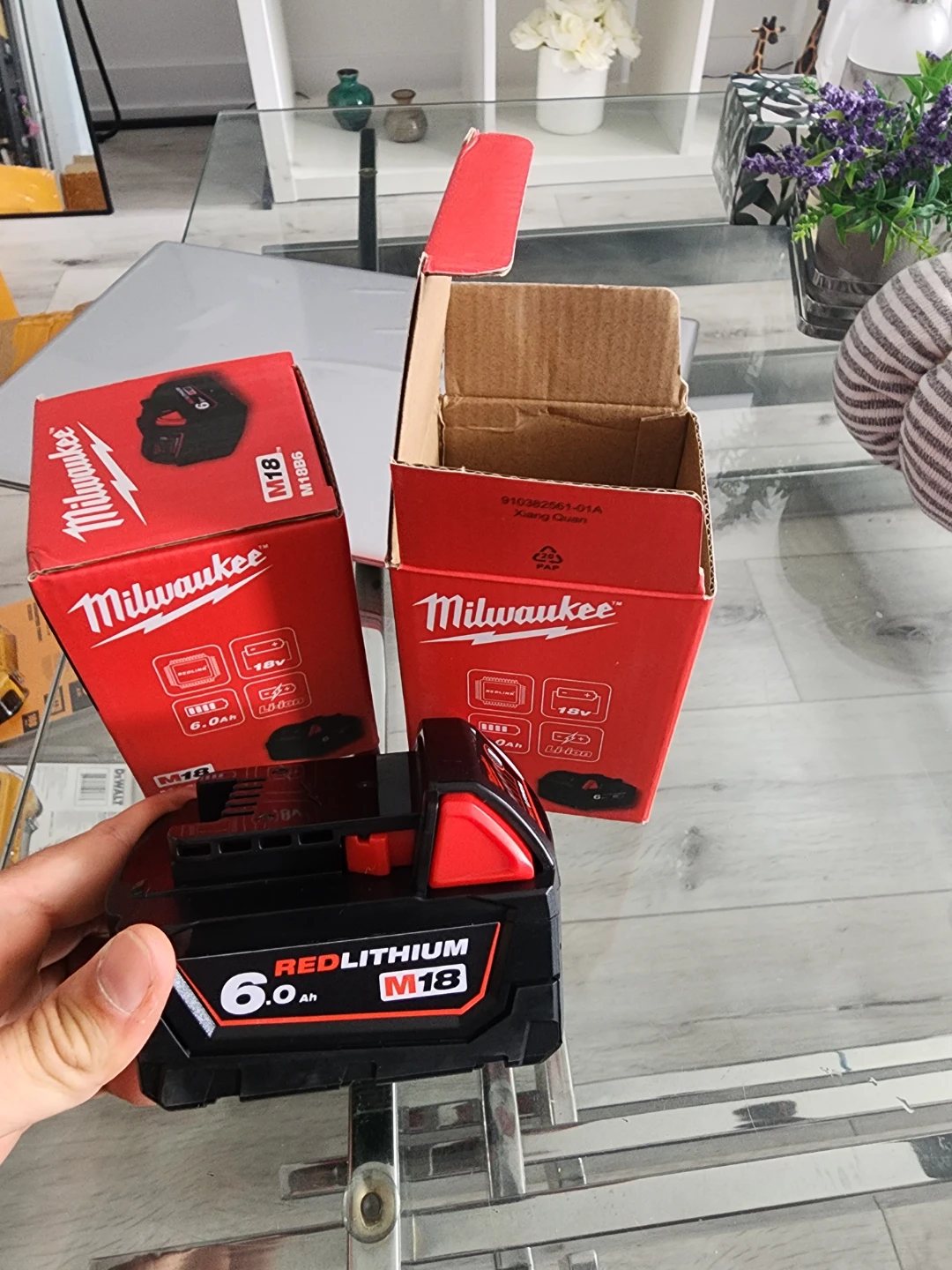 Milwaukee M18 REDLITHIUM 6.0Ah Battery - photo 2