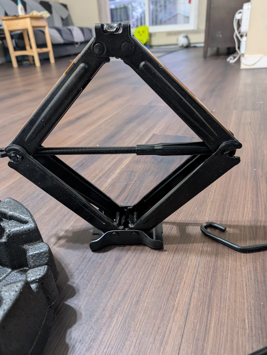 Scissor Jack - photo 2