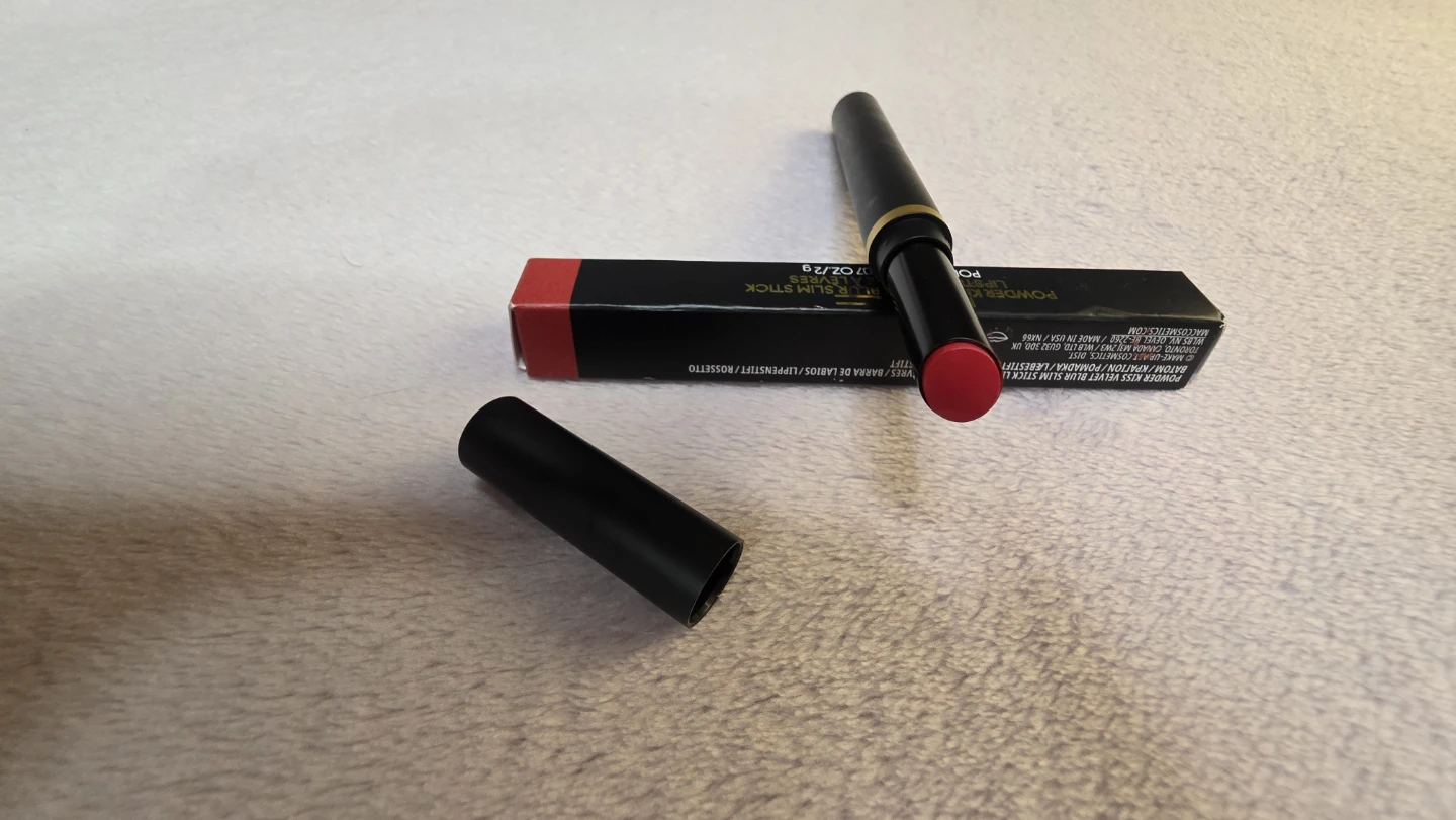 MAC Powder Kiss Velvet Blur Slim Stick Lipstick - photo 4