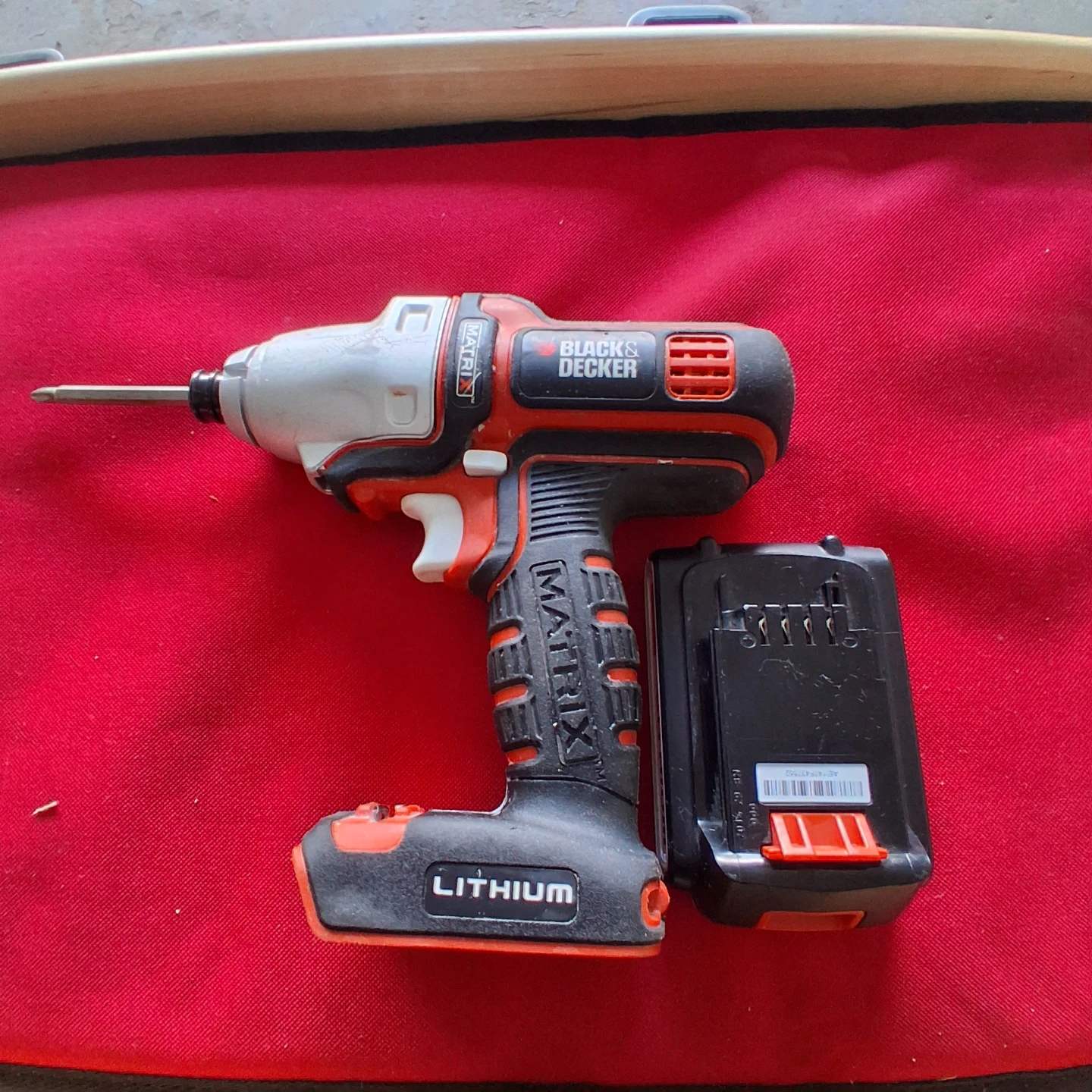 Black & Decker Matrix 20V Impact Driver - photo 4
