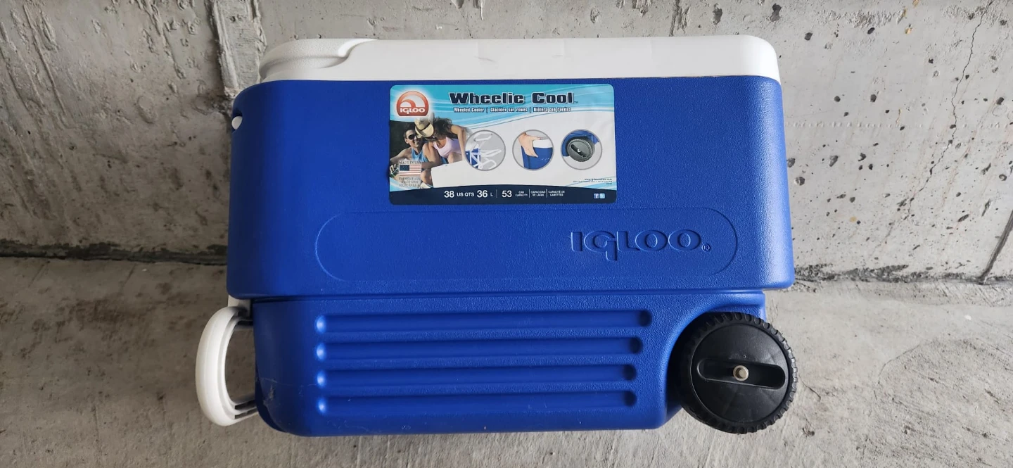 Igloo Wheelie Cool Cooler - 38/36/53 Quart - photo 4