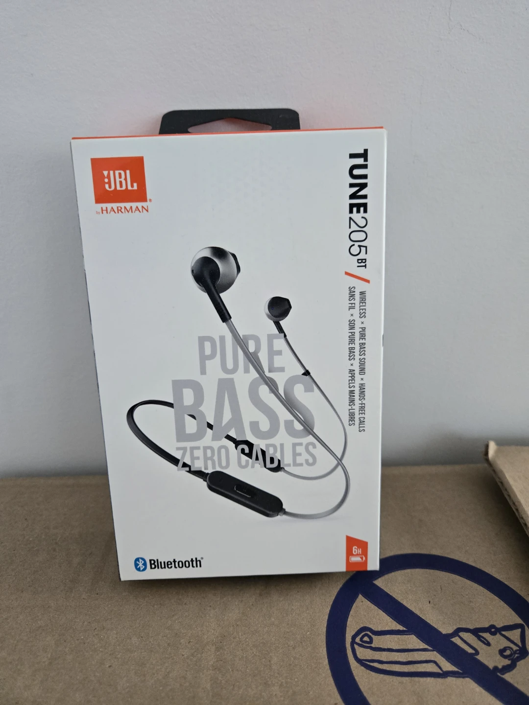 JBL TUNE205BT Wireless Earbuds