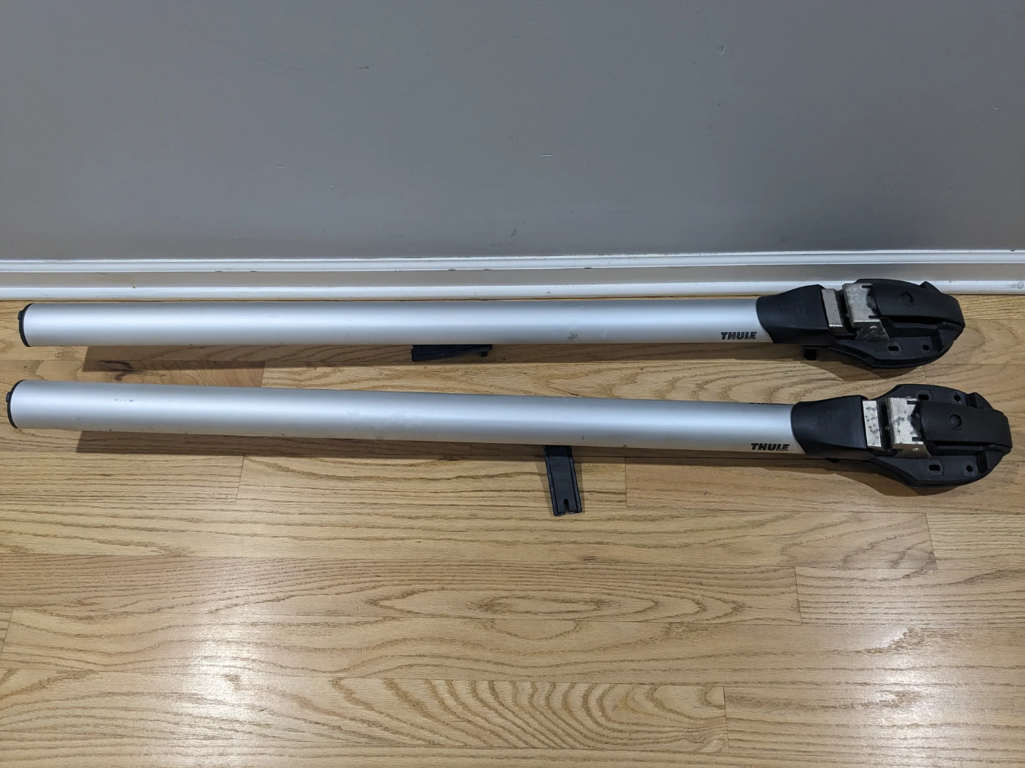 Thule Silver Roof Rack Crossbars (Set of 2) - photo 5