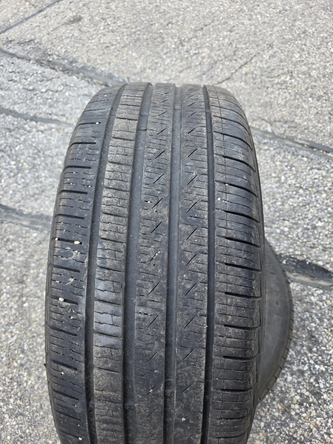 2 Tire Pirelli Tires - 235/55R17 - photo 2