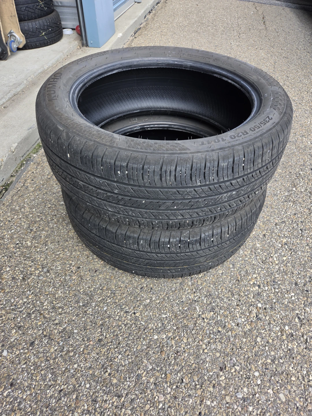 2 tire Kumho Ecsta HP71 Tires - 235/50 R20