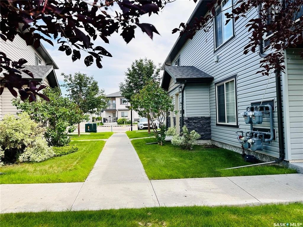 2 bedroom 1 bathroom condo