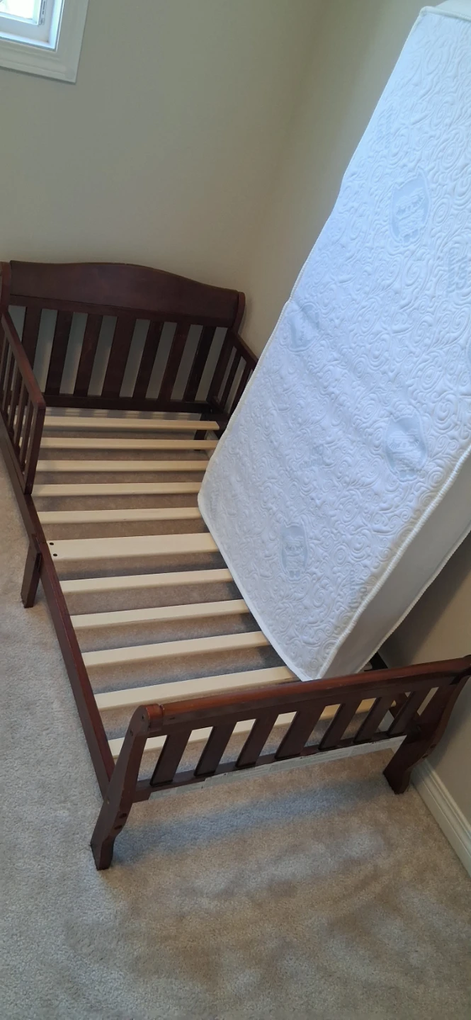 Wooden Toddler Bed with Mattress
