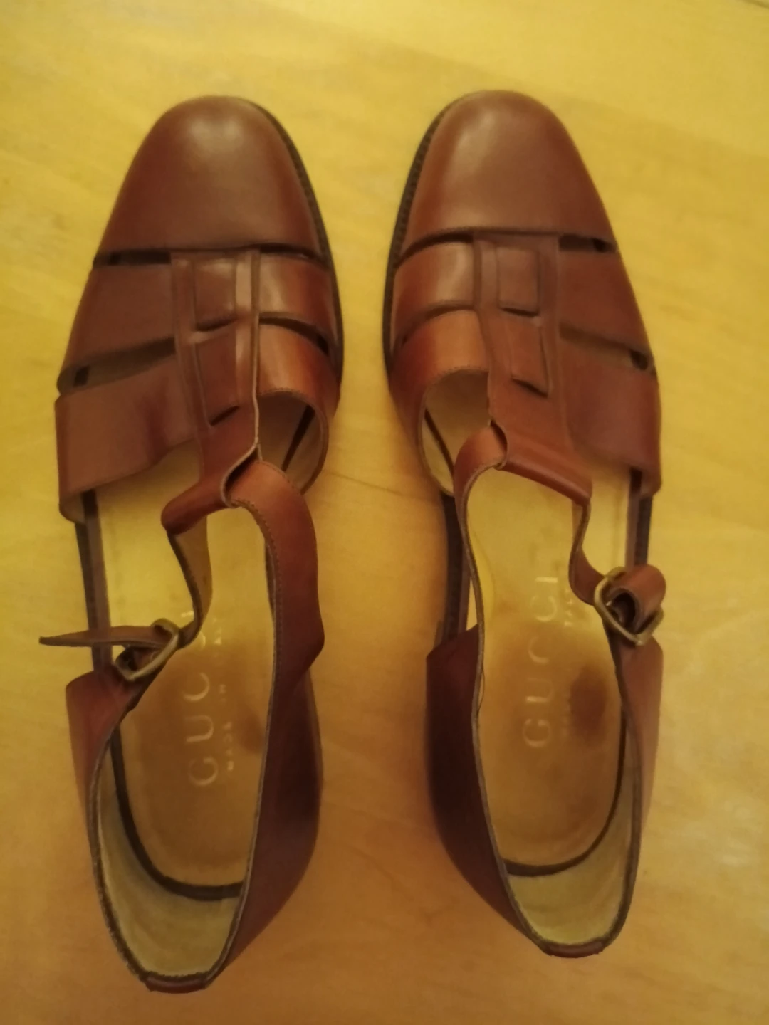 Men's Sandal and Shoes Gucci size 10