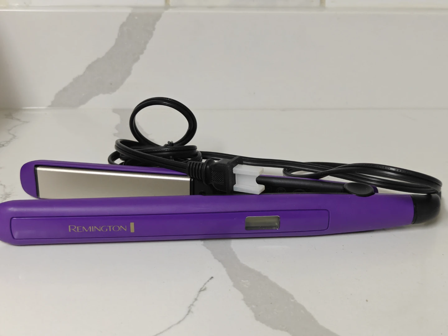 REVLON Hairdryer and Hair Straightener - photo 3