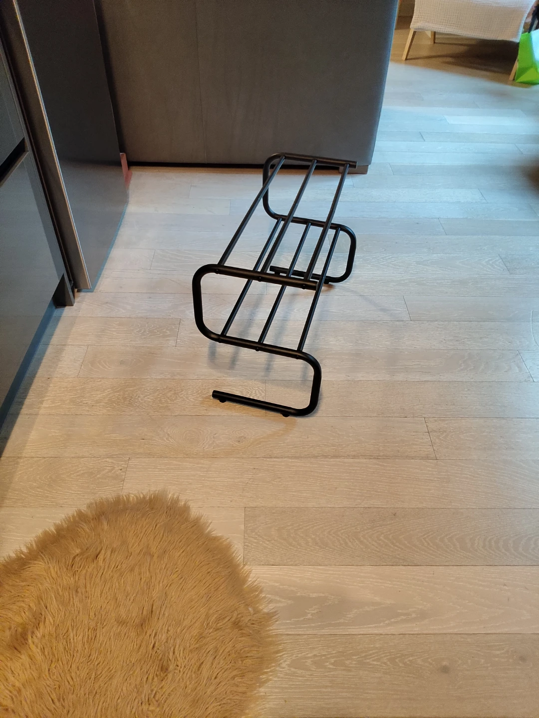 NEW! 24" Black Metal Shoe Rack - photo 4
