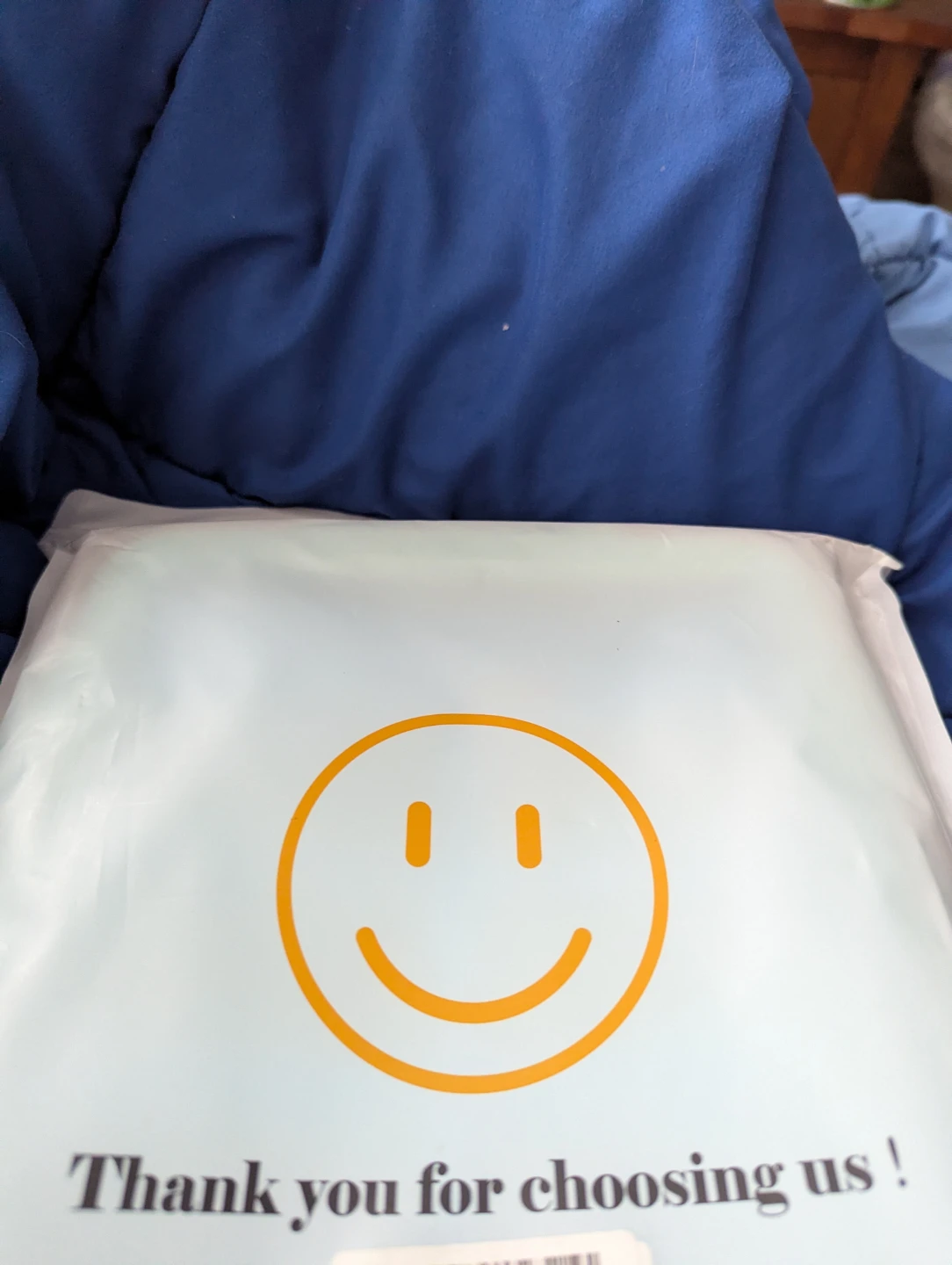 NIB Seymac iPad 10th Generation Case With Strap!  💻 - photo 2