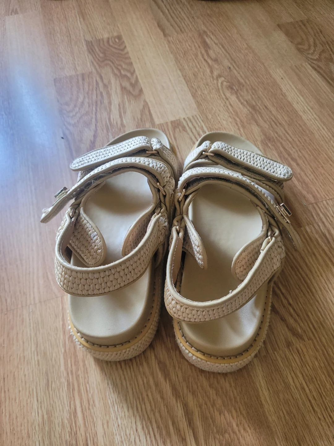 Strappy Beige Platform Sandals - photo 4