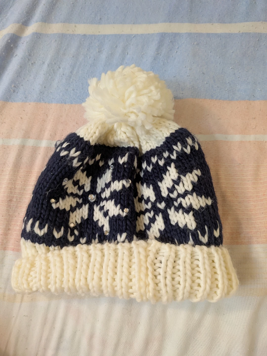 2 for $5 ✨// White and Navy Pom Pom Winter Hat - photo 2