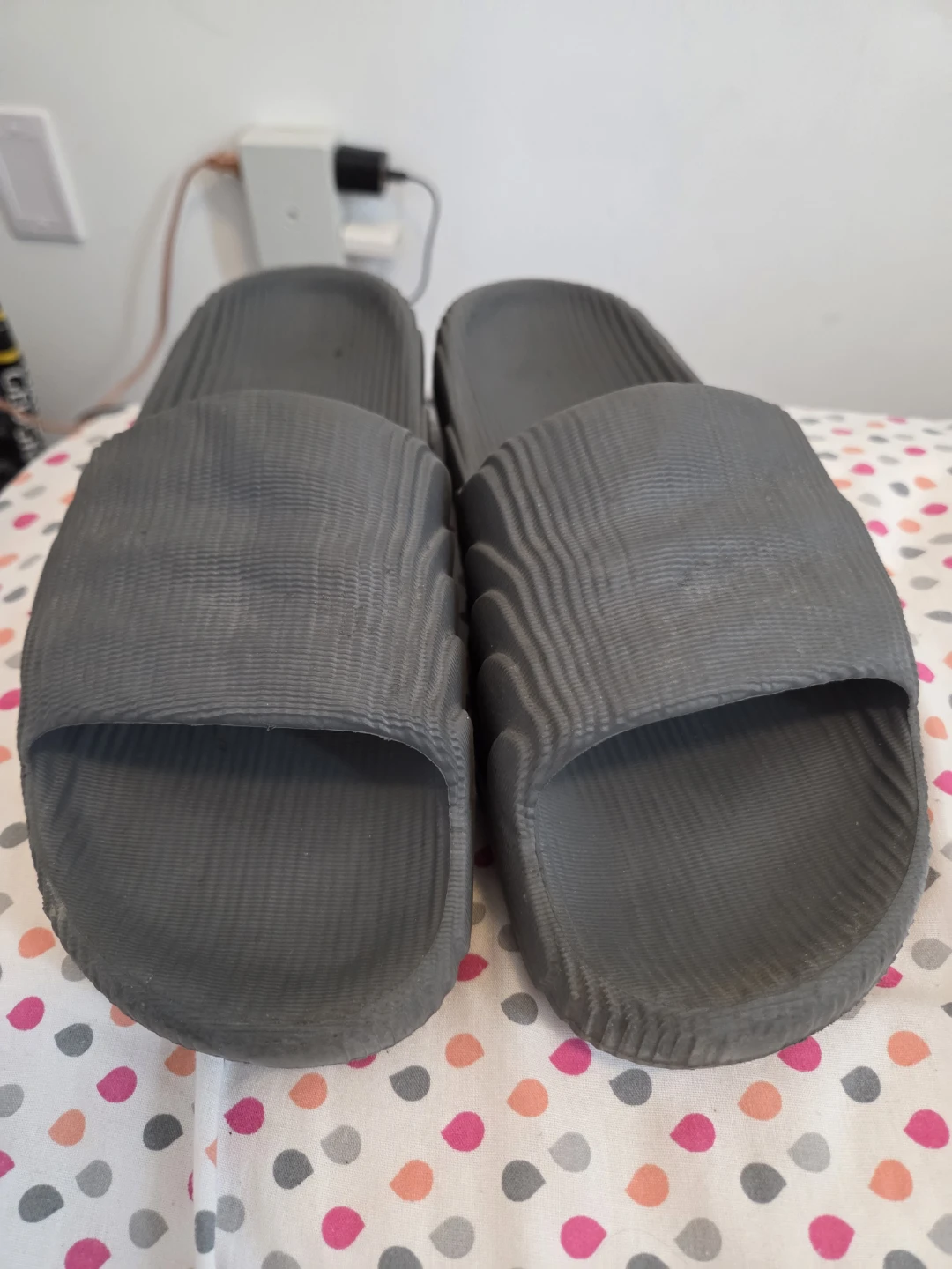 Grey Slides - photo 2