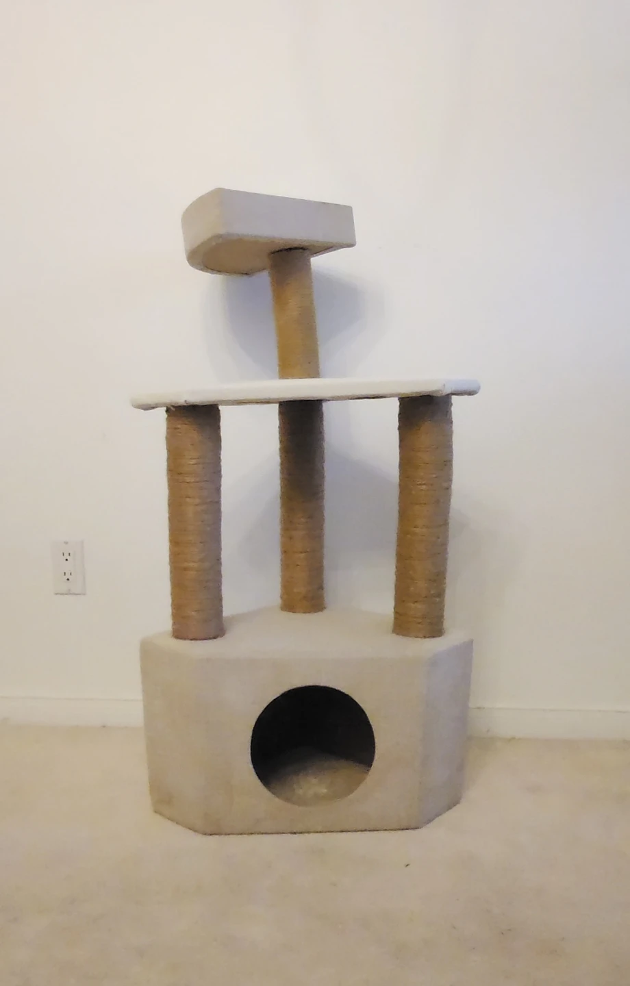 Cat Tree Condo with Scratching Posts