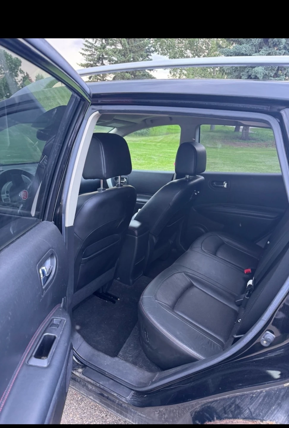 Black Nissan Rogue 2010 - photo 2