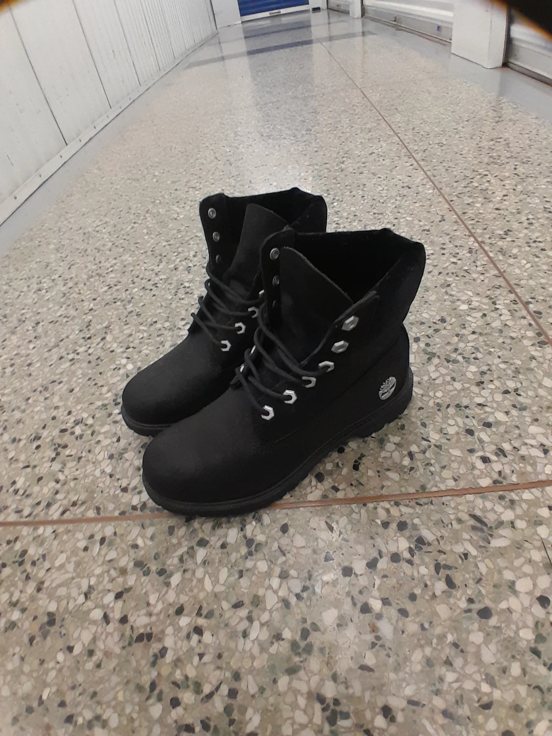 Timberland Black Lace-Up Boots Men's Size 8 - photo 4