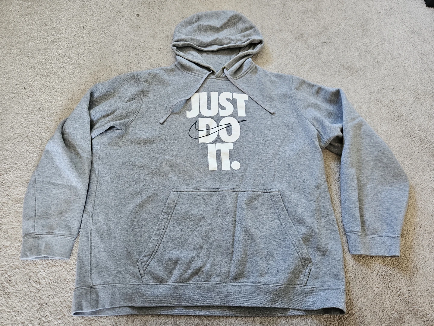 Nike Hoodie (Size XL)