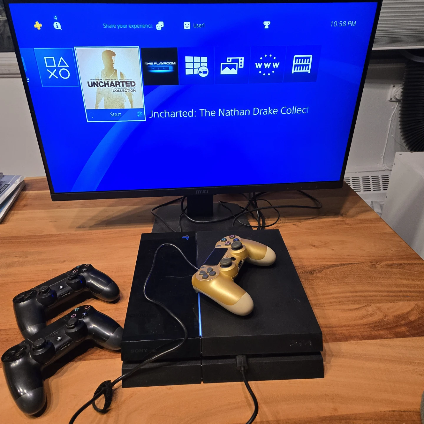 9.51 software. 1TB PS4. 3 controllers, cables. - photo 4