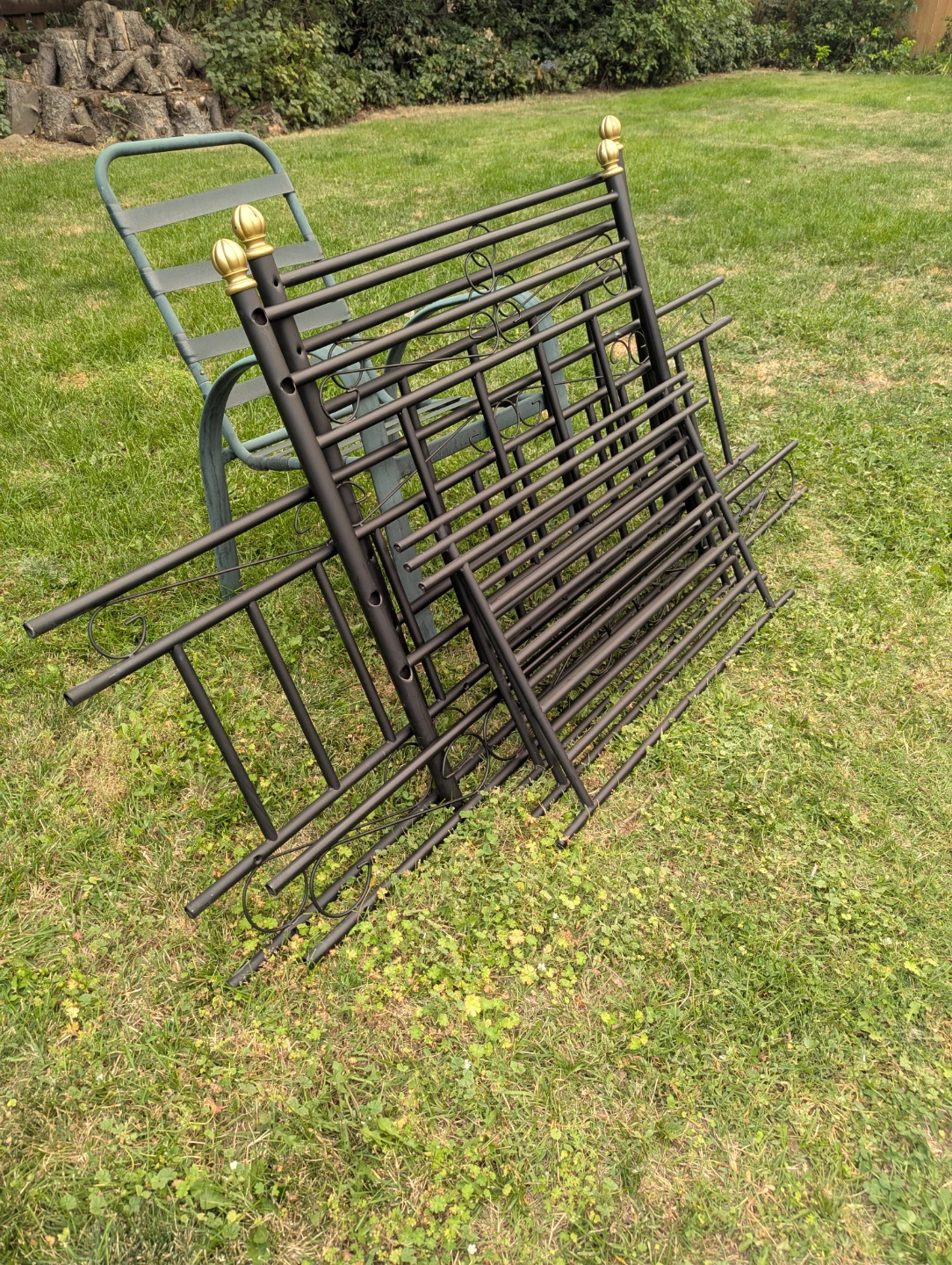 Black Metal Daybed Frame with Mattress - photo 5