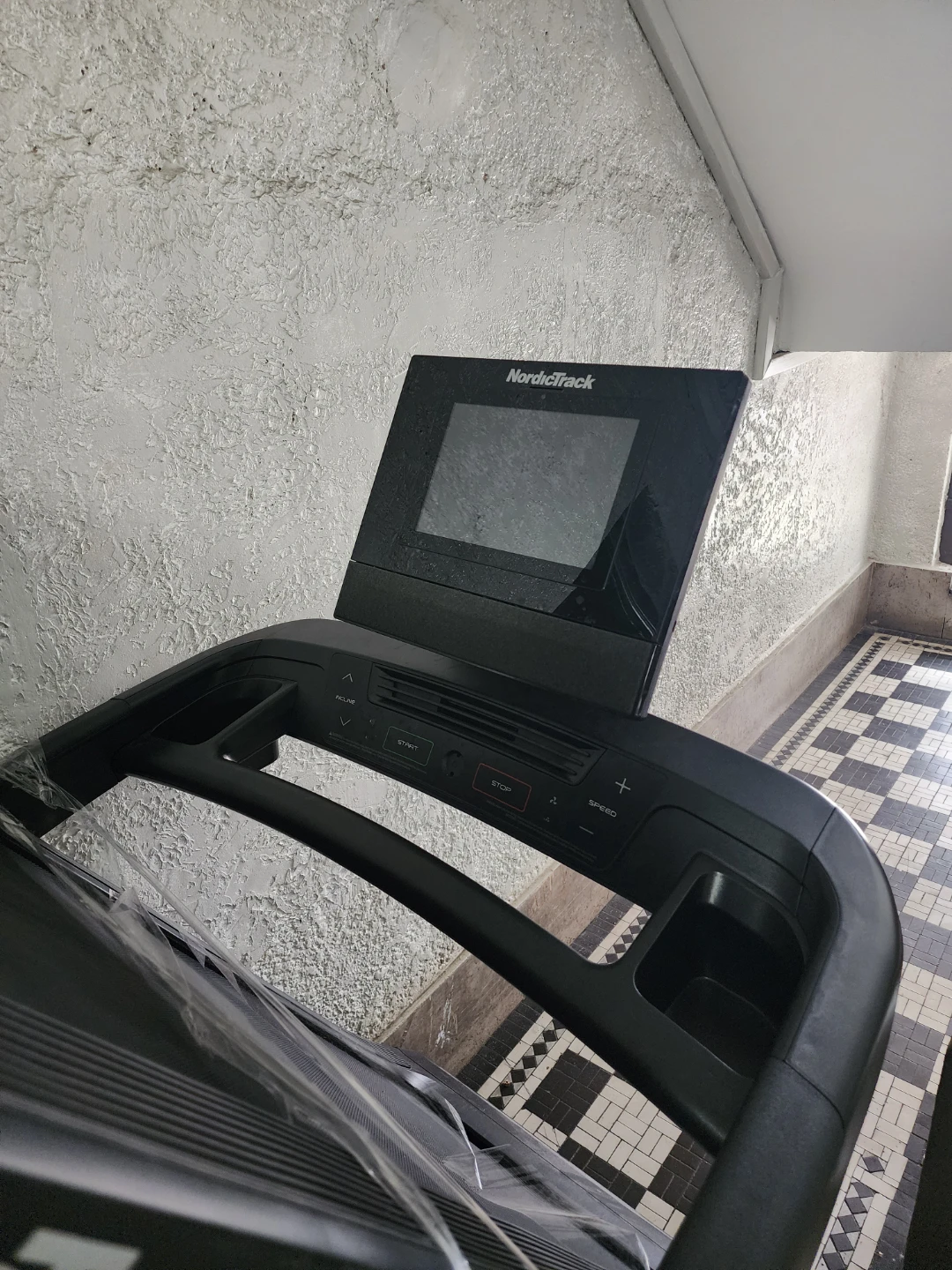NordicTrack  T series 10 Treadmill - photo 3