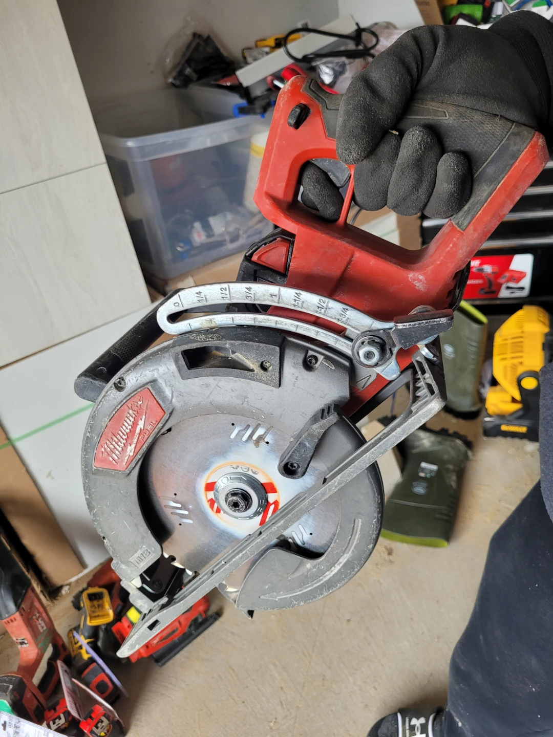 Milwaukee 7-1/4" Circular Saw