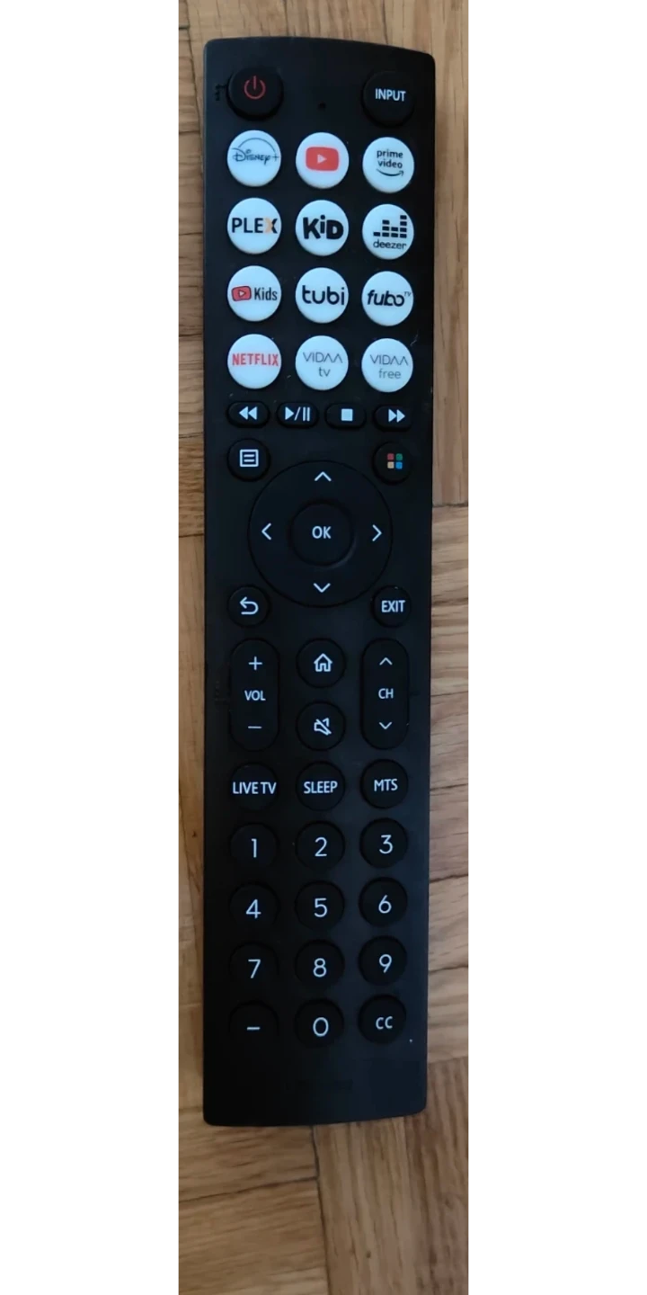 Hisense HD Smart TV - Cracked Screen - photo 2