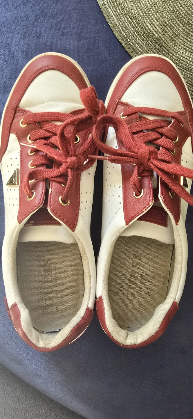 GUESS White & Red Lace-Up Sneakers - photo 3