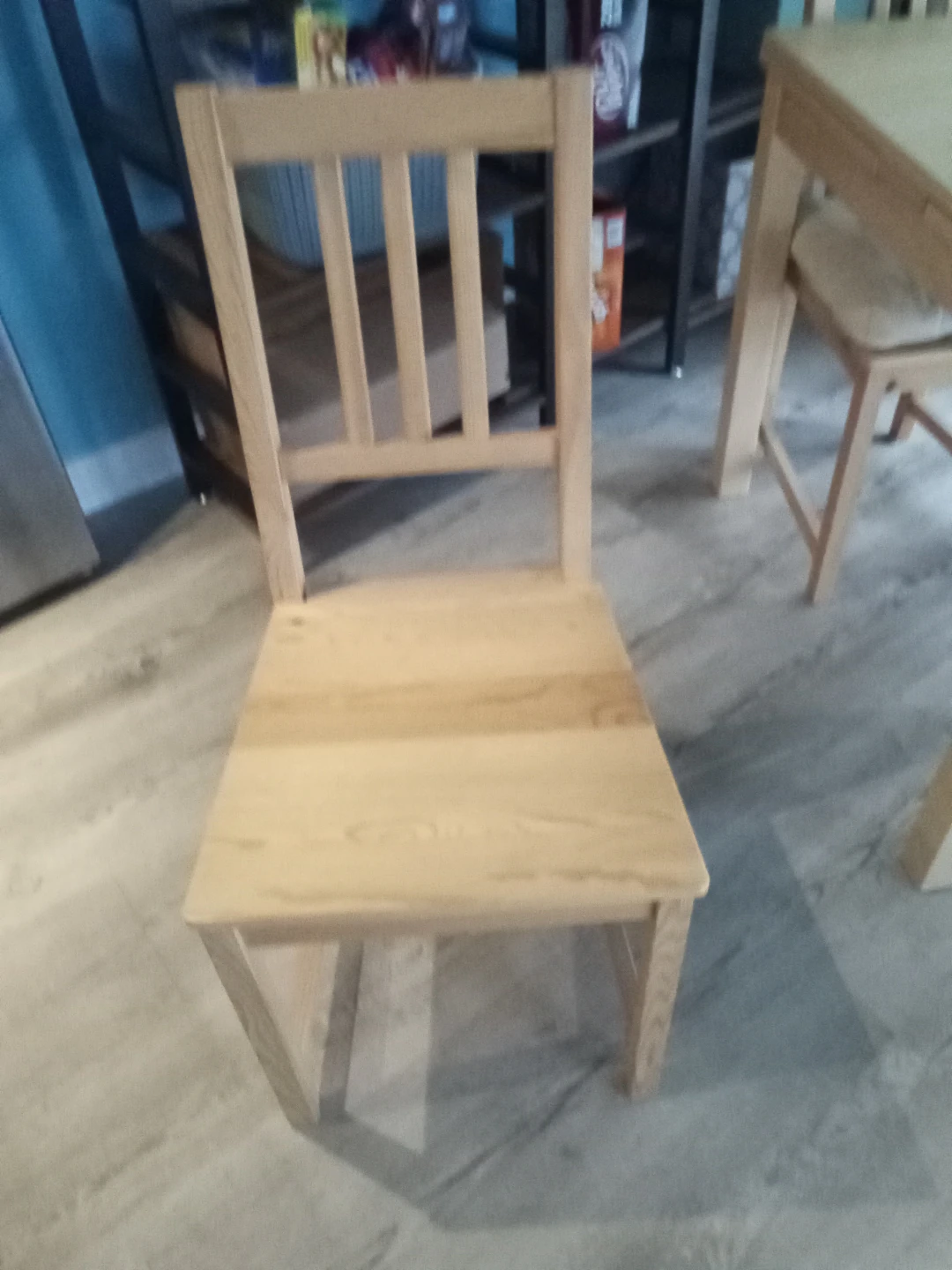 Ikea extendable dining table with 4 chairs - photo 3