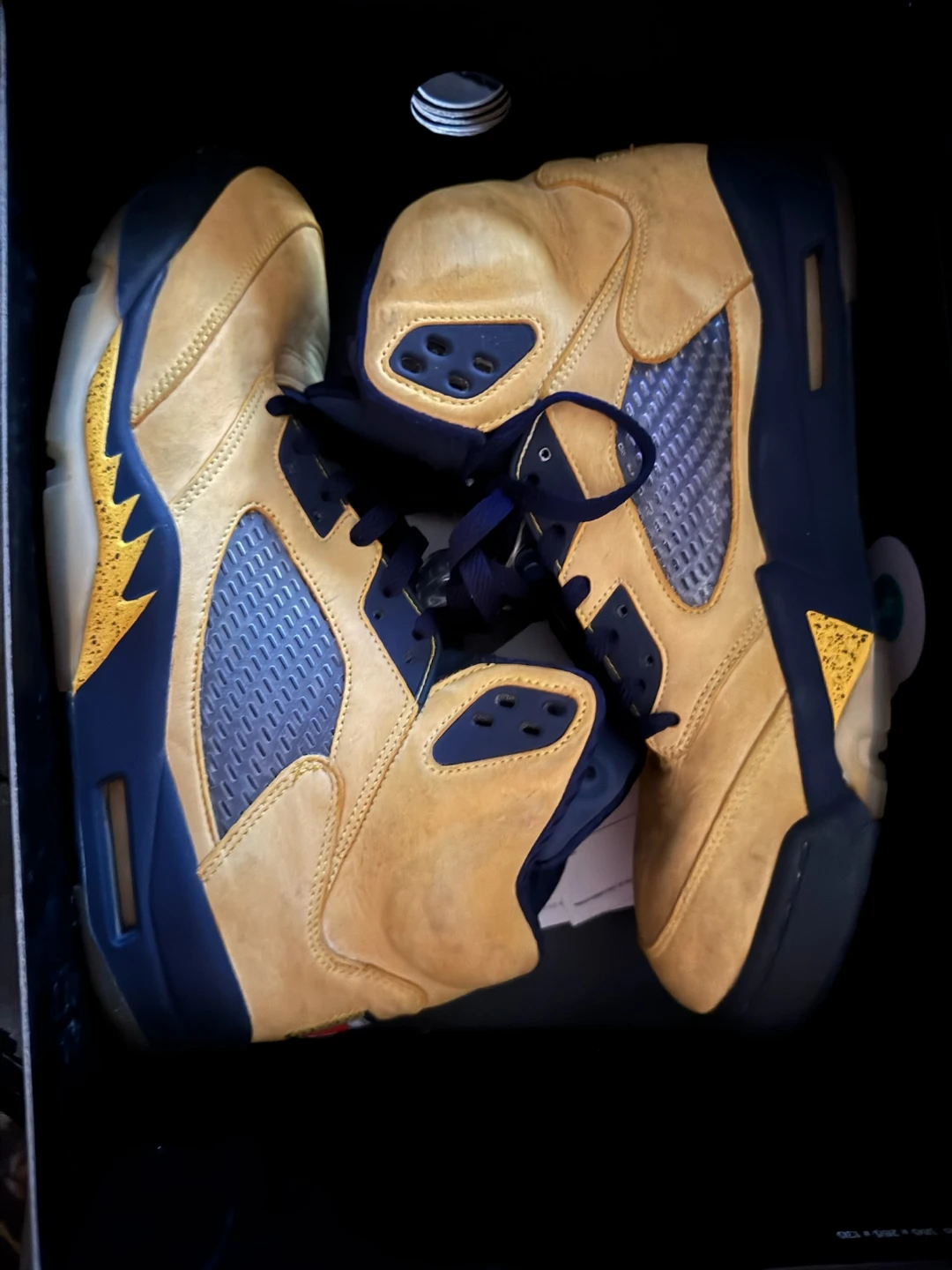 Air Jordan Retro 5 Sneakers