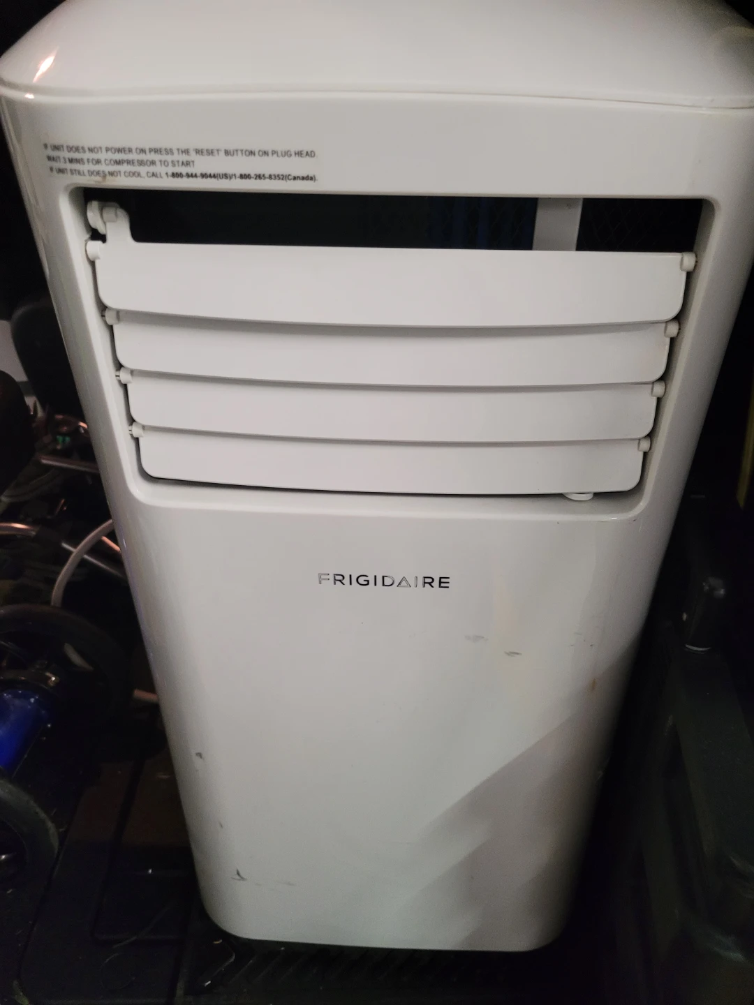 PORTABLE  Frigidaire Room Air Conditioner FFPA0822R1.HA WHEELS